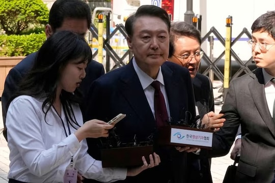 Cựu Tổng thống Hàn Quốc Yoon Suk Yeol kiện cơ quan điều tra