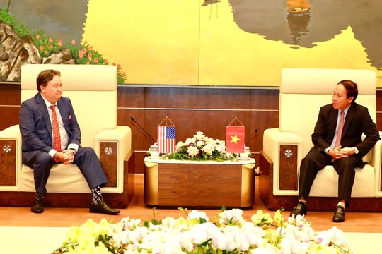 US ambassador impressed by Hai Phong’s development