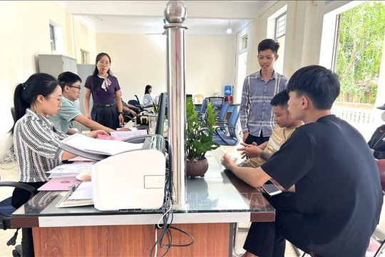 Thủ tướng Chính phủ yêu cầu tập trung thực hiện sắp xếp tổ chức bộ máy và đơn vị hành chính