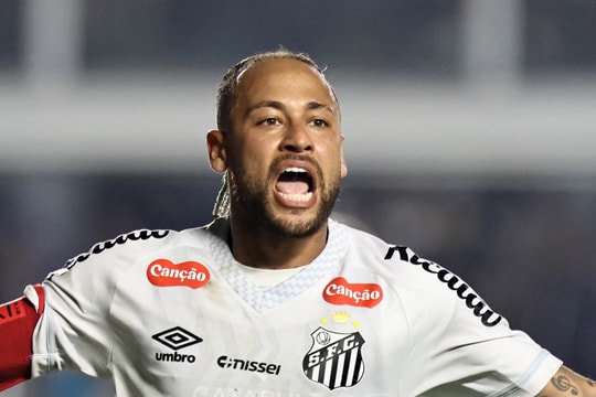 Neymar tỏa sáng