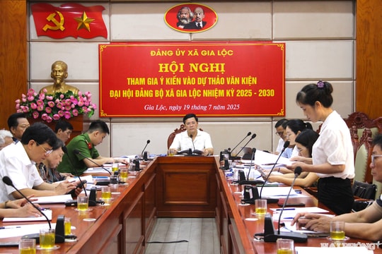 Xã Gia Lộc (Hải Phòng) lấy ý kiến văn kiện chuẩn bị Đại hội điểm Đảng bộ các xã