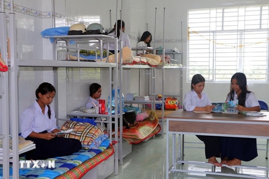 Bộ Chính trị thống nhất chủ trương xây dựng trường học tại 248 xã biên giới