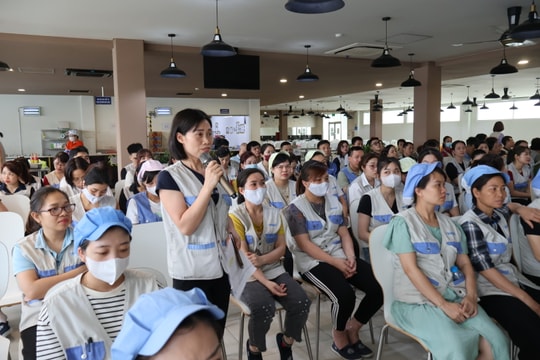 Đưa pháp luật đến doanh nghiệp và người lao động