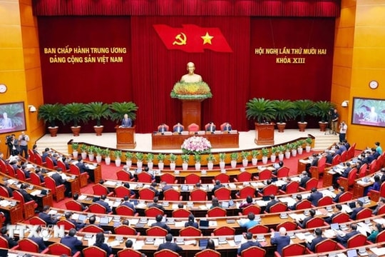 Thông báo Hội nghị lần thứ 12 Ban Chấp hành Trung ương Đảng khóa XIII