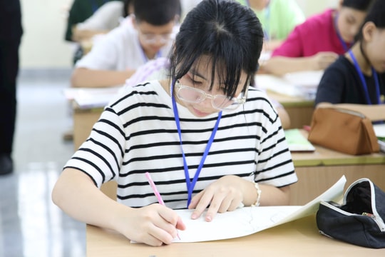89 học sinh tham dự hội thi vẽ tranh 'Họa sĩ tương lai' năm 2025