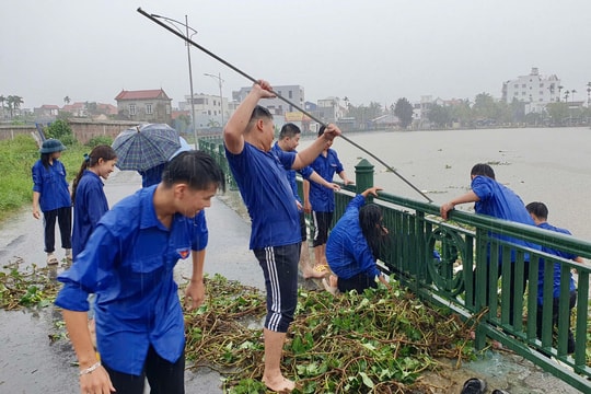 Tuổi trẻ Hải Phòng xung kích tham gia phòng chống bão số 3