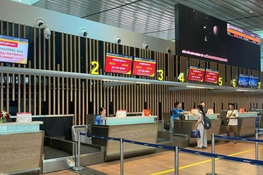 Cat Bi airport in Hai Phong temporarily closed due to Storm Wipha