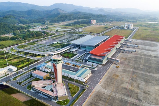 Mở cửa lại sân bay Vân Đồn và Cát Bi từ 12 giờ trưa 22/7