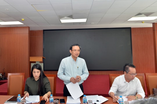 Thẩm tra dự thảo Nghị quyết về tạm giao biên chế, số lượng người làm việc, hợp đồng lao động trong cơ quan, đơn vị