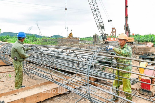 Gỡ 'nút thắt' giải phóng mặt bằng, tăng tốc đầu tư công