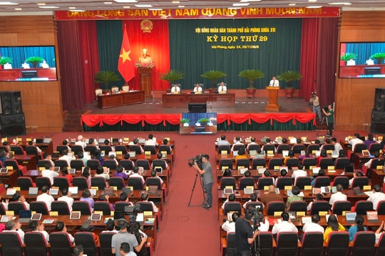 Giám đốc các Sở Xây dựng, Nội vụ và Chánh Văn phòng UBND TP Hải Phòng sẽ trả lời chất vấn