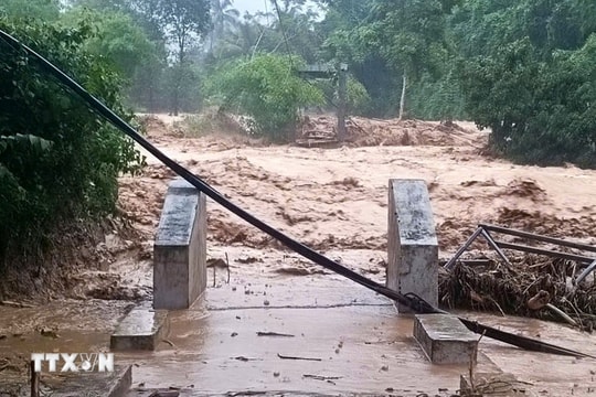Bão số 3 khiến 2 người chết, hơn 3.300 ngôi nhà bị ngập