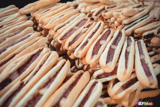 Vì sao bánh mì pate Cột Đèn lại ‘gây nghiện’ ở Hải Phòng?