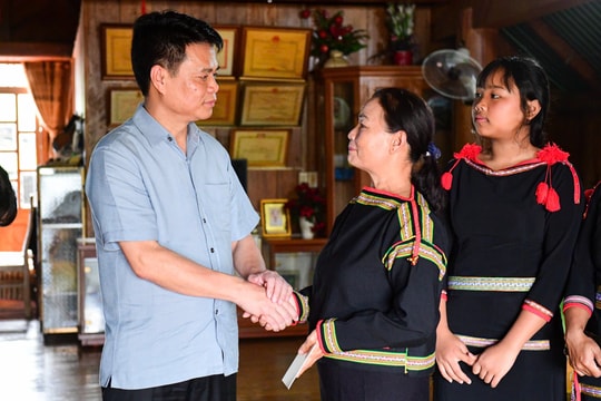 Chủ tịch UBND thành phố Hải Phòng trở lại Đắk Lắk tri ân các liệt sĩ hy sinh khi chống khủng bố