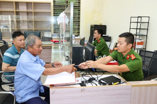 Xây dựng nền hành chính 'tinh, gọn, mạnh, hiệu năng, hiệu lực, hiệu quả' - Bài cuối: Minh bạch và vươn tầm