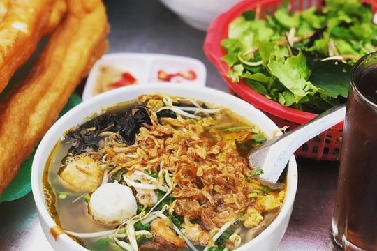 Bánh đa cua - bữa sáng đậm vị Hải Phòng