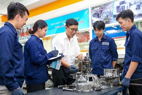 Học phí ngành kỹ thuật ô tô từ 14 đến 80 triệu đồng mỗi năm