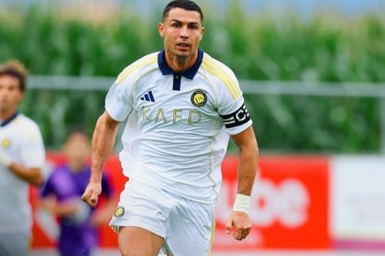 Cristiano Ronaldo tỏa sáng trong ngày trở lại