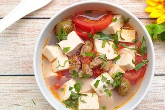 Canh đậu phụ trùng trục