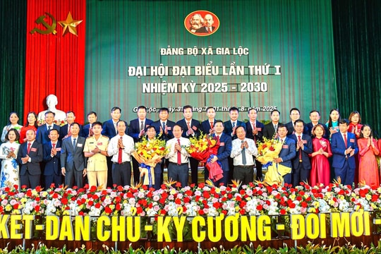Gia Loc successfully hosts pilot Party Congress for communes in Hai Phong