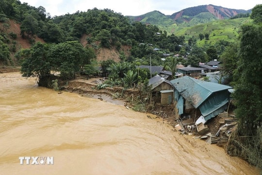 Thủ tướng yêu cầu tập trung tìm kiếm người mất tích do lũ quét ở Điện Biên