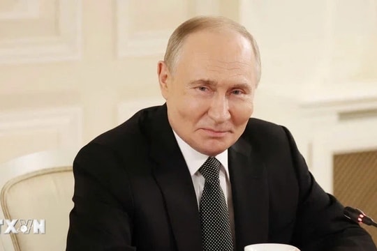 Nga đề xuất mở tuyến vận tải biển đến Lào qua cảng Việt Nam