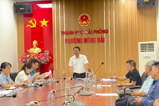 Đối thoại với các hộ dân liên quan đến xây dựng nhà máy xử lý chất thải rắn tại Đình Vũ