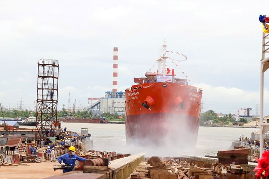 Công nghiệp đóng tàu Hải Phòng bước vào thời kỳ phục hồi và phát triển