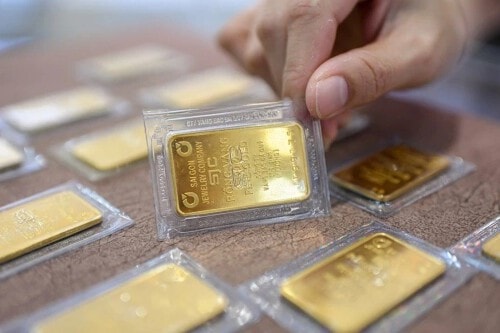 Giá vàng tiếp tục đi lên