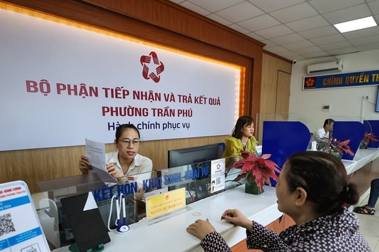 Tăng lương, điều thêm cán bộ tỉnh, giảm áp lực cho công chức cấp xã