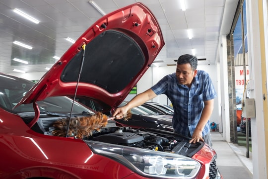 Khó khăn 'bủa vây' thị trường xe xăng cũ