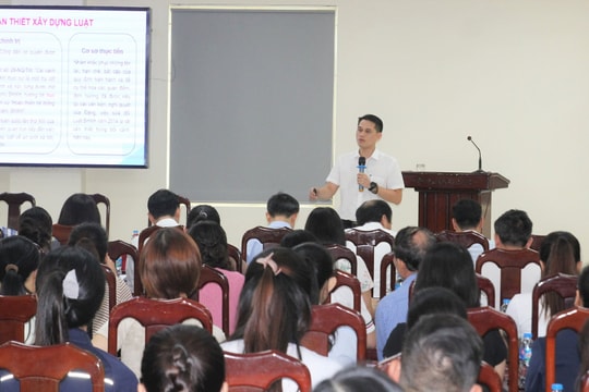 Siết chặt chế tài xử lý tình trạng chậm đóng, nợ đọng bảo hiểm xã hội