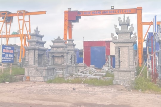 Bụi phát sinh từ hoạt động sản xuất bia đá, mộ đá tại xã An Lão