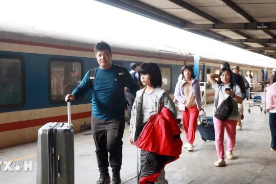 Gần 4.000 lượt khách đi tàu liên vận quốc tế Việt Nam-Trung Quốc