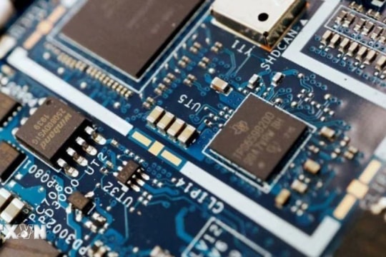Hai 'ông lớn' về chip của Hàn Quốc thoát đòn thuế quan 100% của Mỹ