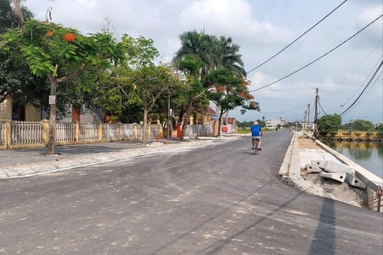 Hoàn thành, đưa vào sử dụng 20 tuyến đường nông thôn mới kiểu mẫu