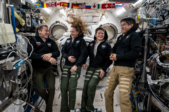 Phi hành đoàn Crew-10 khép lại sứ mệnh trên ISS