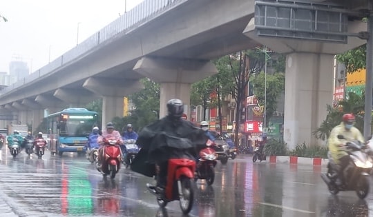 Cảnh báo mưa dông ở Hải Phòng