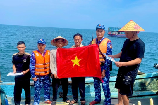 Hải đoàn 11 thực hiện cao điểm ngăn chặn, chống khai thác hải sản bất hợp pháp