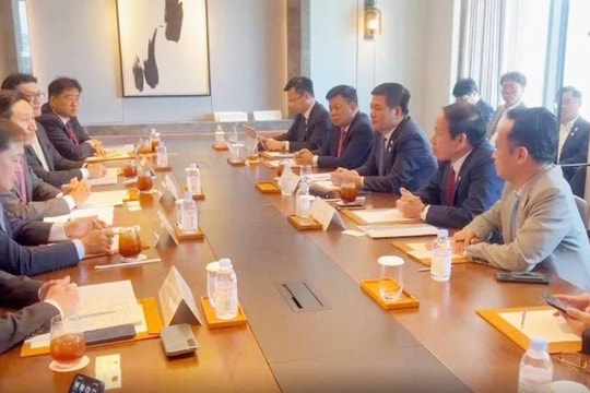 Đồng chí Lê Tiến Châu làm việc với Tập đoàn Hyundai, Viện Khoa học và Công nghệ Hàn Quốc