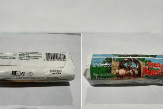 Singapore thu hồi phômai Pháp nghi nhiễm khuẩn gây chết người