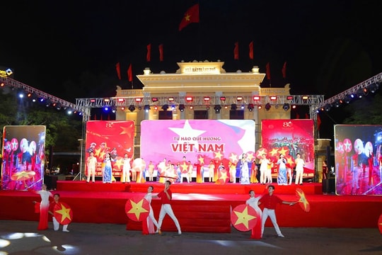 Chương trình nghệ thuật sâu lắng, giàu cảm xúc tôn vinh người chiến sĩ công an