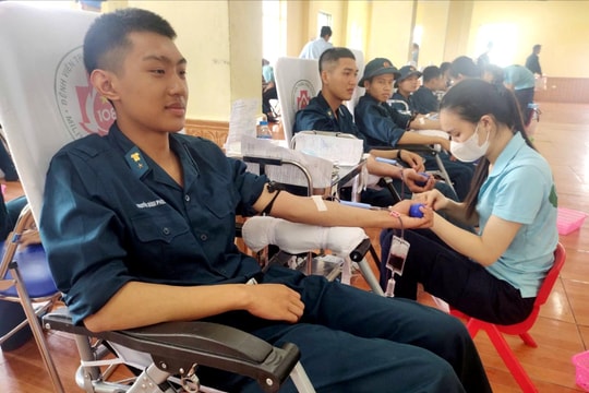 Tuổi trẻ Sư đoàn 363 tình nguyện vì cộng đồng