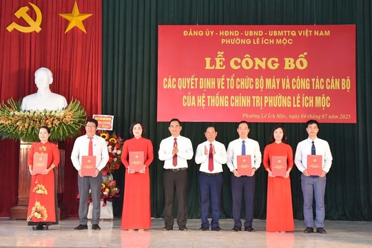 Đảng bộ phường Lê Ích Mộc xây dựng phường văn minh, hiện đại, phát triển toàn diện