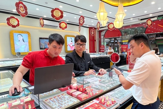 Cựu Tổng giám đốc vàng SJC qua mặt giám sát Ngân hàng Nhà nước, 56 lần dập  vàng miếng lậu