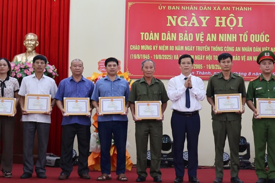 Xã An Thành khen thưởng 17 tập thể, cá nhân trong bảo vệ an ninh Tổ quốc