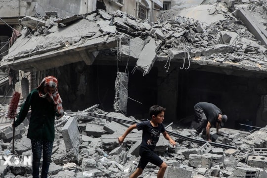 Nhiều tiếng nổ dữ dội vang lên khắp Dải Gaza