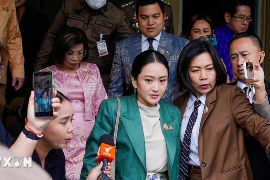 Thủ tướng bị đình chỉ Paetongtarn Shinawatra ra hầu tòa