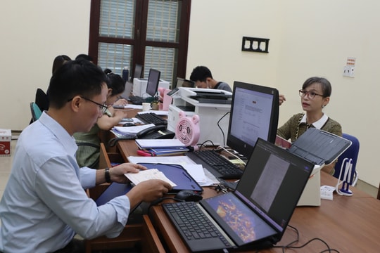 Lấy người dân, doanh nghiệp làm trung tâm phục vụ