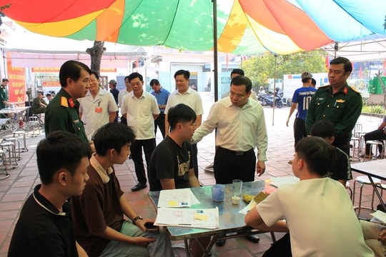 Hải Phòng rà soát, lập danh sách công dân nam trong độ tuổi nhập ngũ